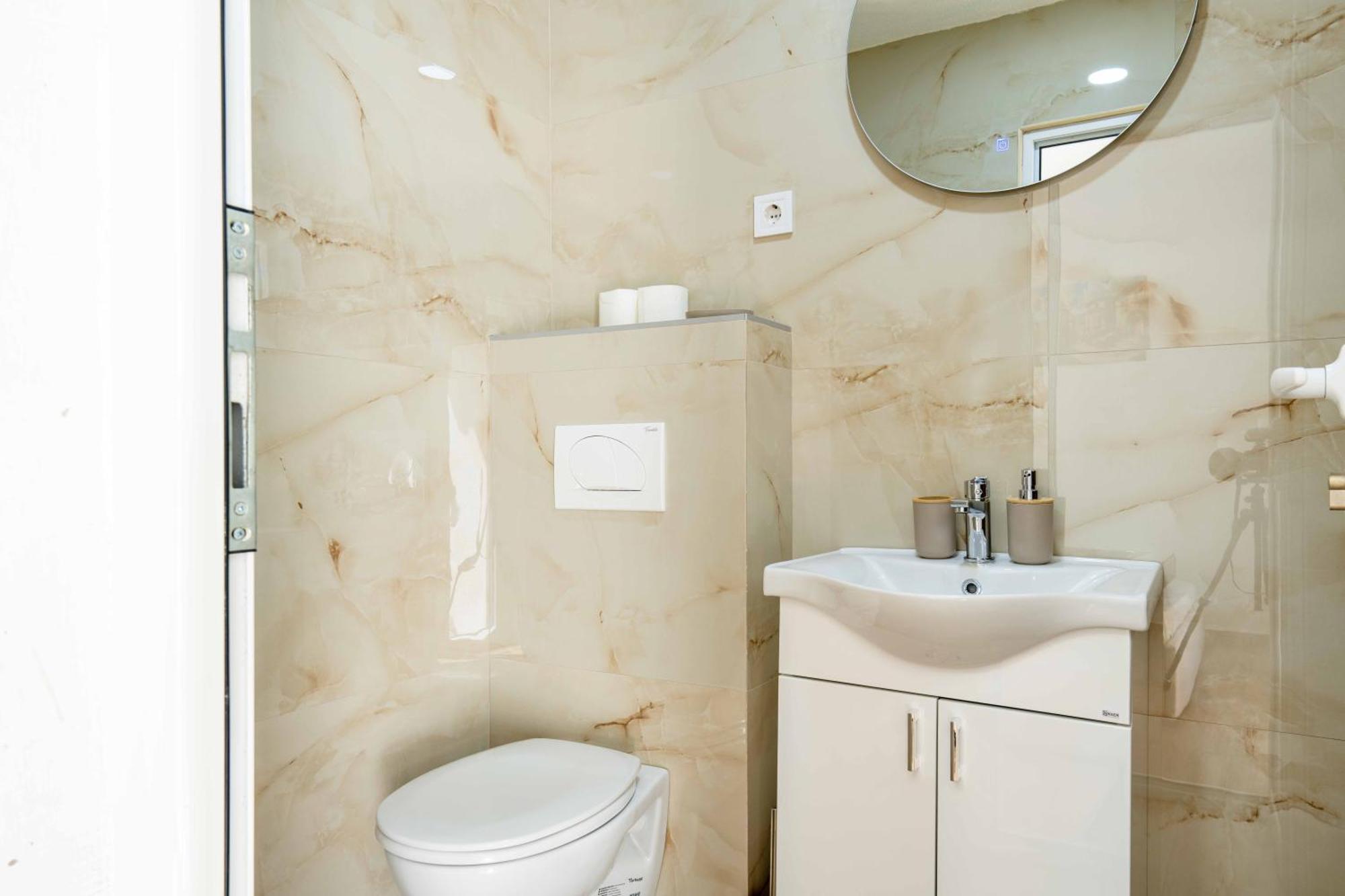Sumice Inn Петровац Экстерьер фото